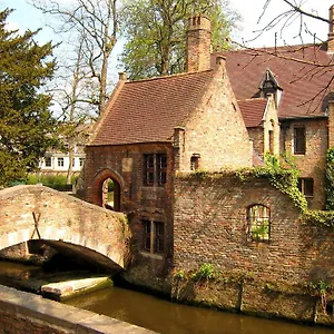 Nuit Blanche Guest house Bruges