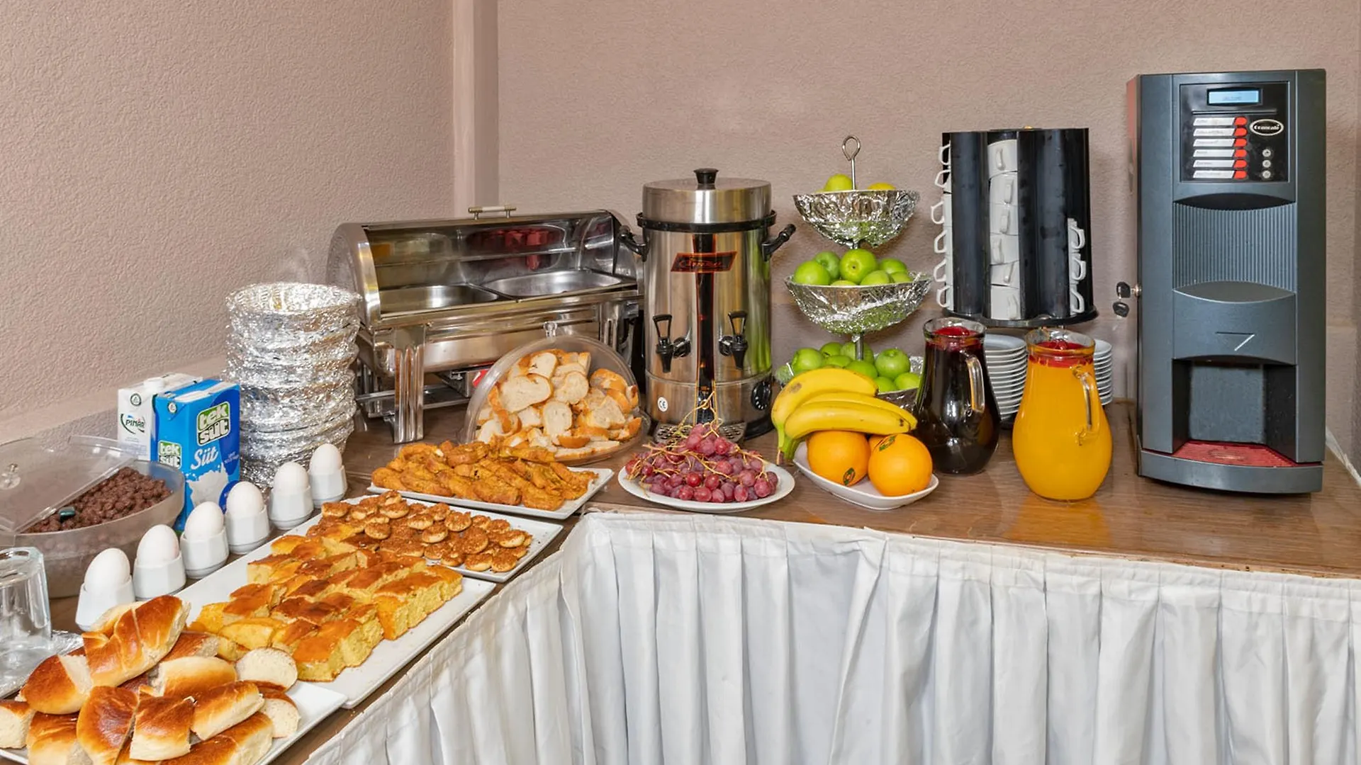 Aristocrat Hotel Istanbul 3*,